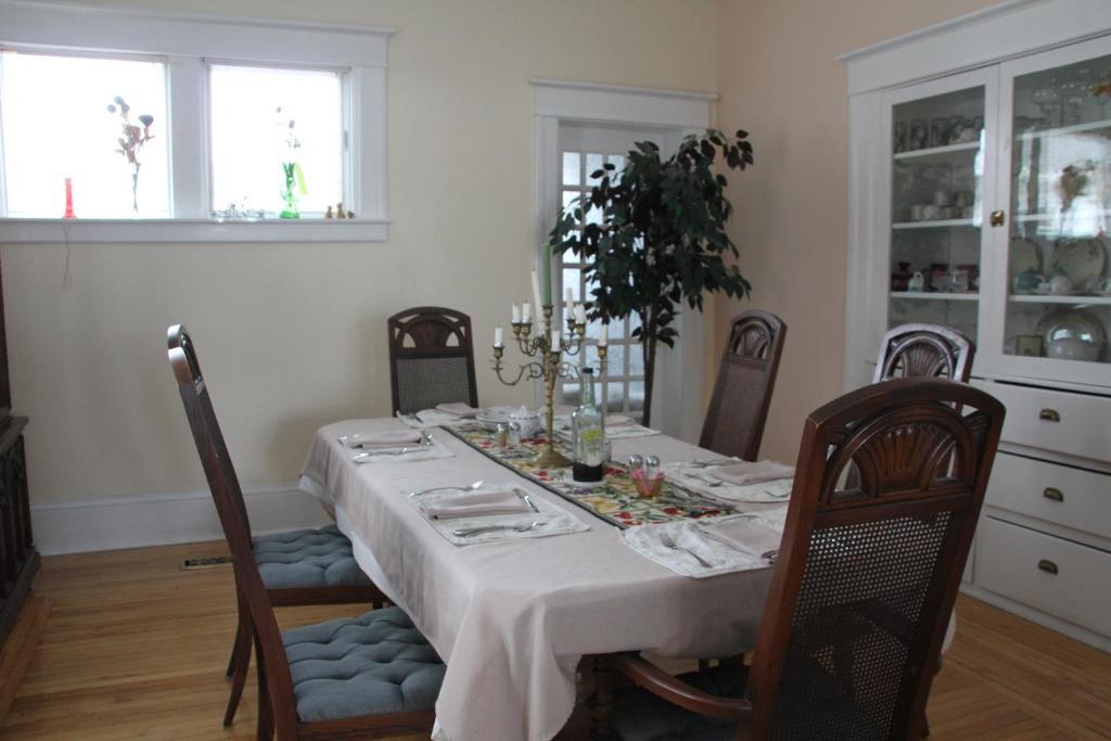 Downtown Bed & Breakfast Moncton Exterior foto
